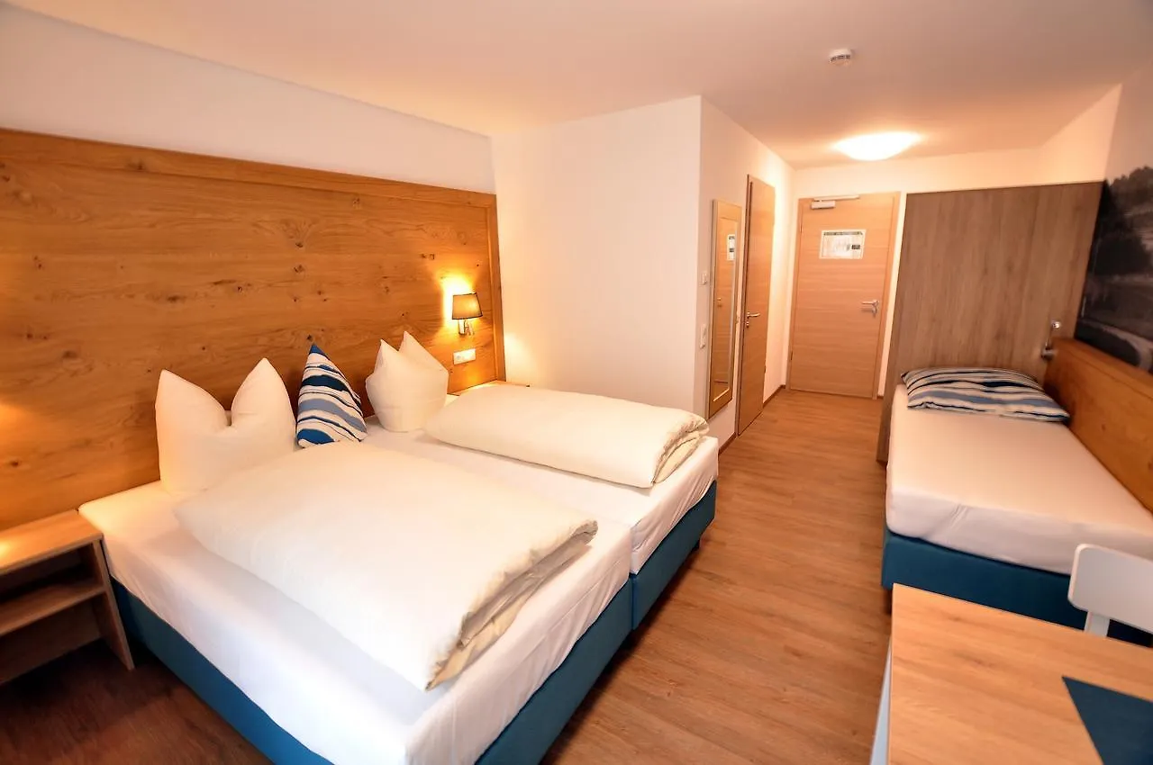 Gaestehaus Zur Krone Waltenhofen 2*,  Germany