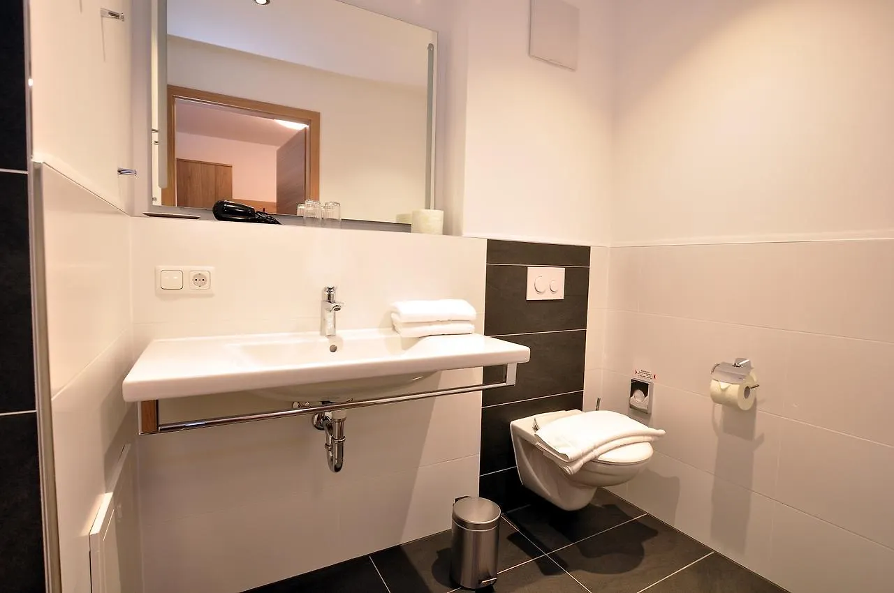 ** Inn Gaestehaus Zur Krone Waltenhofen Germany